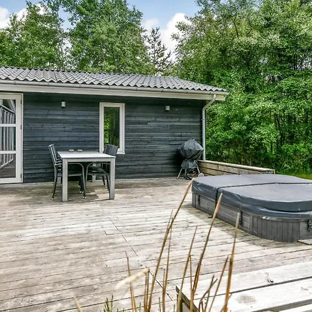 別荘 Nice Home In Blavand With Sauna
