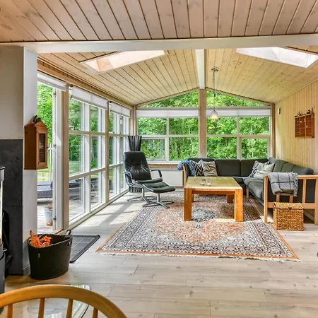別荘 Nice Home In Blavand With Sauna ブラーバンド