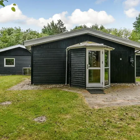 Nice Home In Blavand With Sauna 別荘