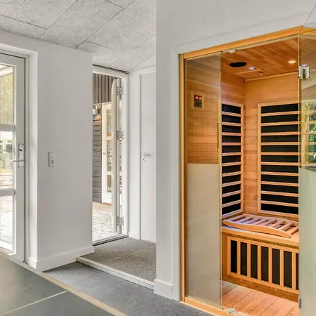 別荘 Nice Home In Blavand With Sauna