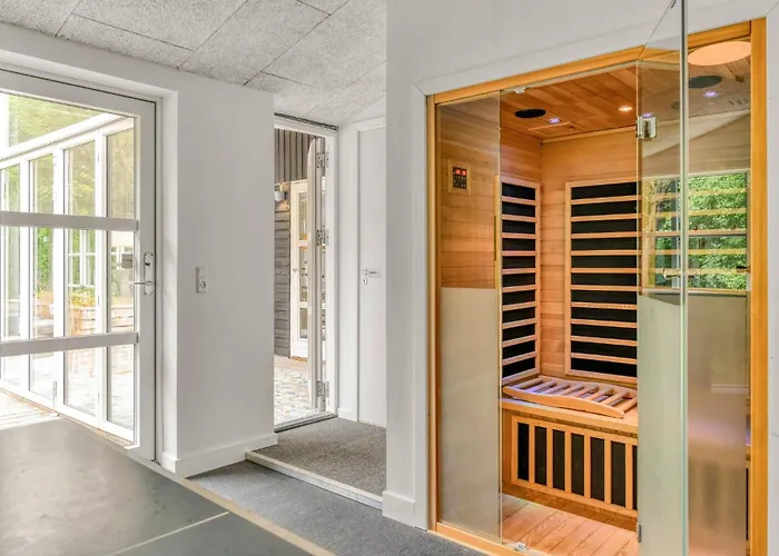 Semesterbostad Amazing In With Sauna